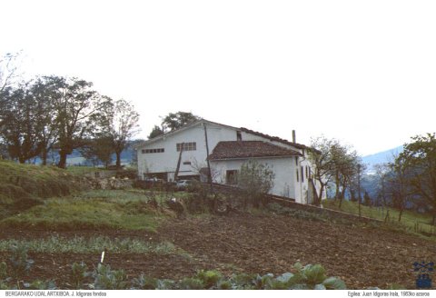 Lamariñoetxeberri baserria