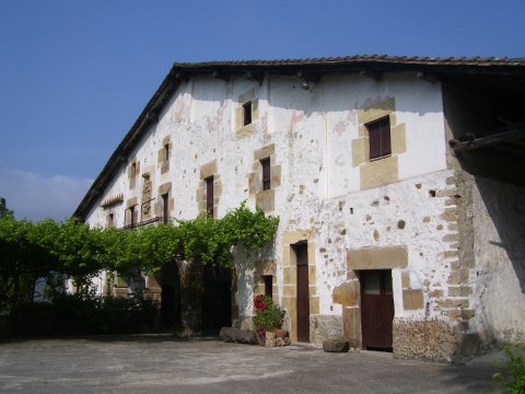 Arane erdikoa baserria