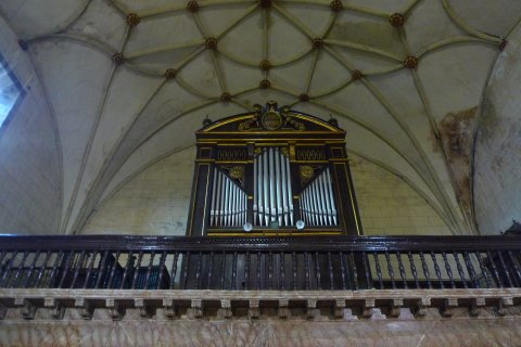 Angiozarko San Migel elizako organoa